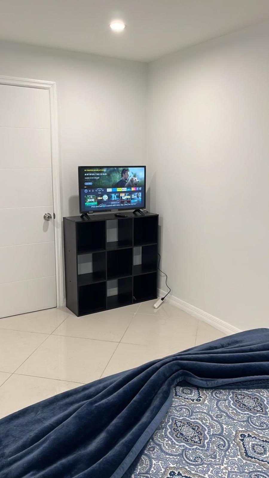 Beautiful, Fully Furnished 4Bed 2Bath House - 5 Minute Walk To Miracle Mile Downtown Coral Gables Villa ไมอามี ภายนอก รูปภาพ